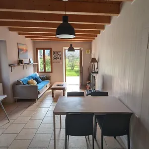  Hébergement de vacances La Re
